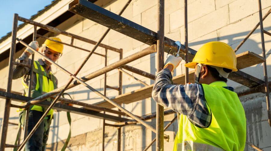 Professional residential roofers in Gilman, IA
